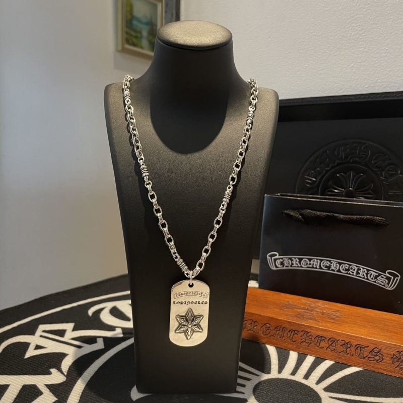 Ch**me He**ts necklaces